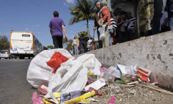Câmara aprova multa para quem descartar lixo em vias públicas